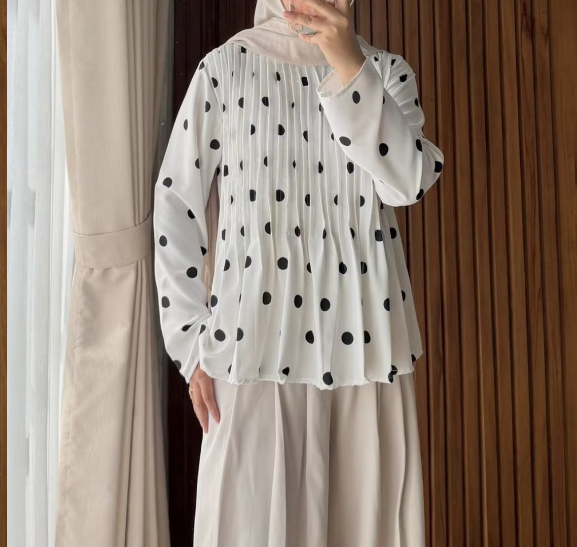 ayyiiceee's tweet photo. polka dots tops are sooo cute 😭🎀

ini beberapa polka dots tops super cute under 100k!!!!! 🫶🧵 https://t.co/nrwB6UX3md