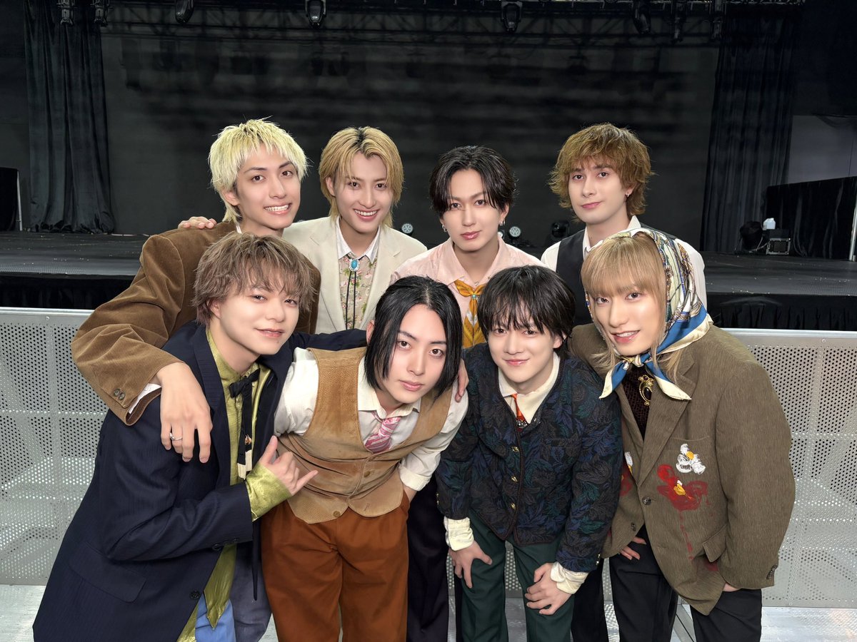 Supdra_staff's tweet photo. ／
Major 6th Single「Call Me Asap / NUMBER」
スペシャルライブ@愛知：Lives NAGOYA
＼

ありがとうございました！

本日にて「Call Me Asap / NUMBER」発売に伴うリリースイベントは終了いたしました！
引き続き楽曲をお楽しみください💫

#SD_6thSG
#スパドラ #SUPERDRAGON https://t.co/LqorwyRSrC