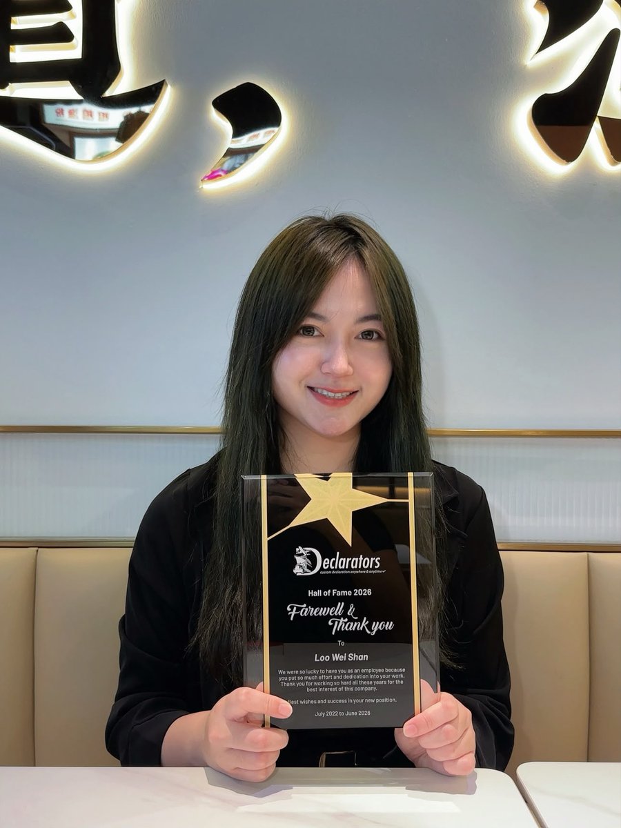 Declarators_'s tweet photo. Honoring Loo Wei Shan: A Fond Farewell &amp; Hall of Fame Induction

Last month, the team at Declarators HQ gathered for a special farewell luncheon to celebrate our Assistant Operations Manager, Wei Shan, as she wrapped up a remarkable chapter with us.

#Declarators #Farewell https://t.co/RPy7RamzHu