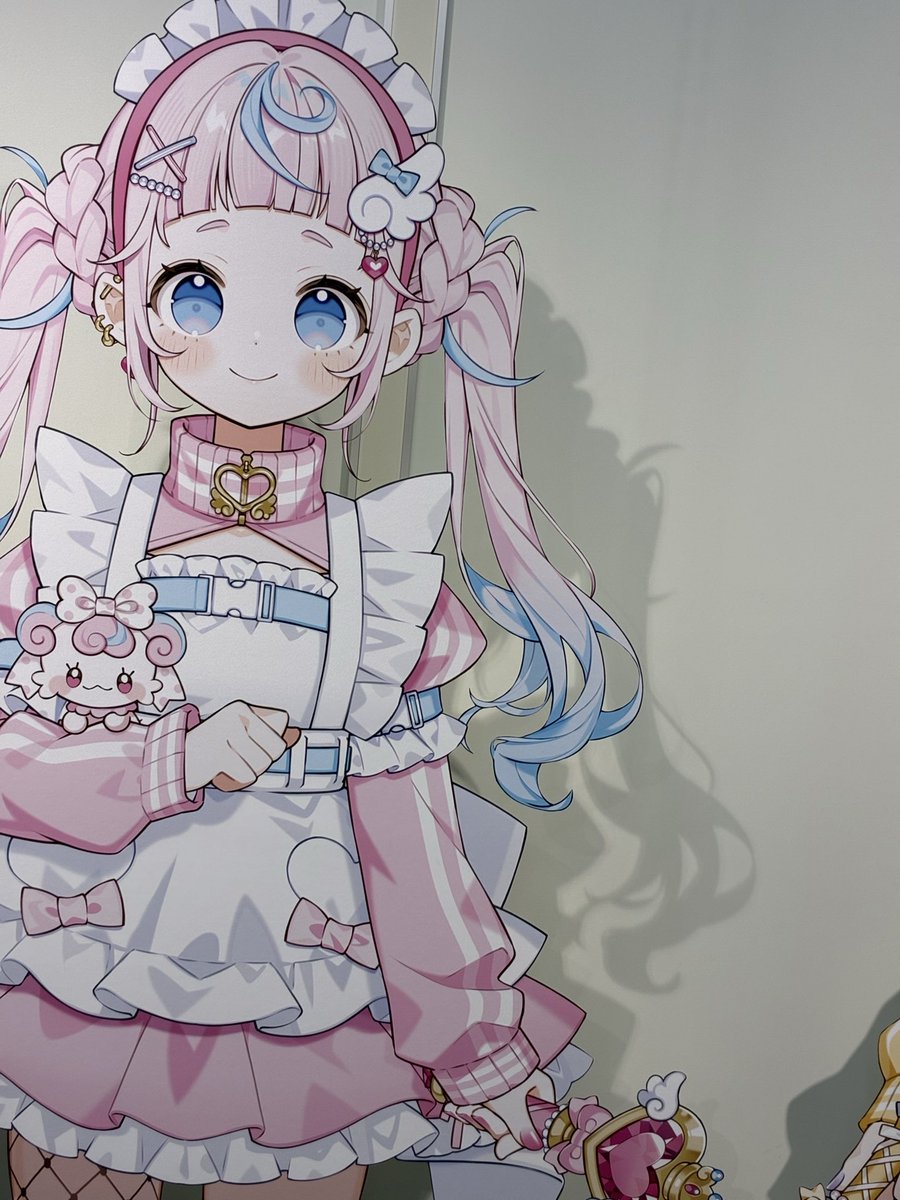 Akinya_3's tweet photo. フチなしパネルは影も良い https://t.co/d3ud8ZWoVZ