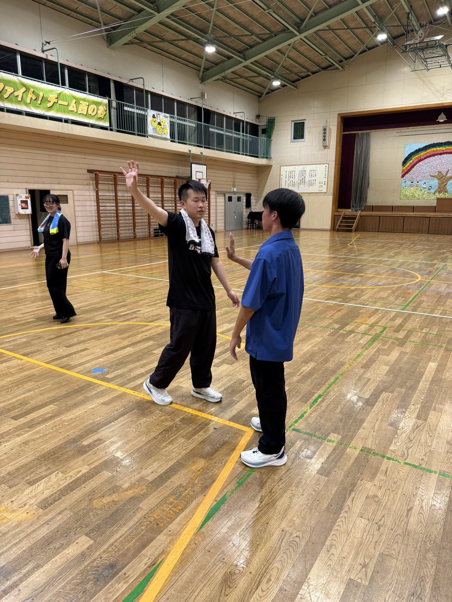 Hiragi_yosakoi's tweet photo. ⚡️7月26日⚡️

今日は少人数だったので躍り込みしてました！
角度や正しい形の確認日です！

Ps.今日のゲリラ豪雨エグすぎ🤣 https://t.co/7Vl3lVlTEu
