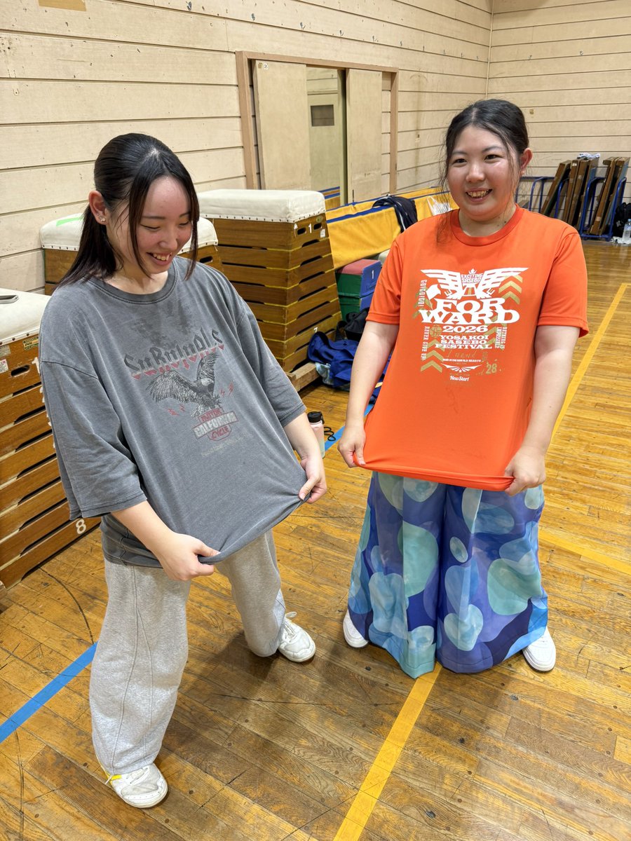 Hiragi_yosakoi's tweet photo. ⚡️7月26日⚡️

今日は少人数だったので躍り込みしてました！
角度や正しい形の確認日です！

Ps.今日のゲリラ豪雨エグすぎ🤣 https://t.co/7Vl3lVlTEu