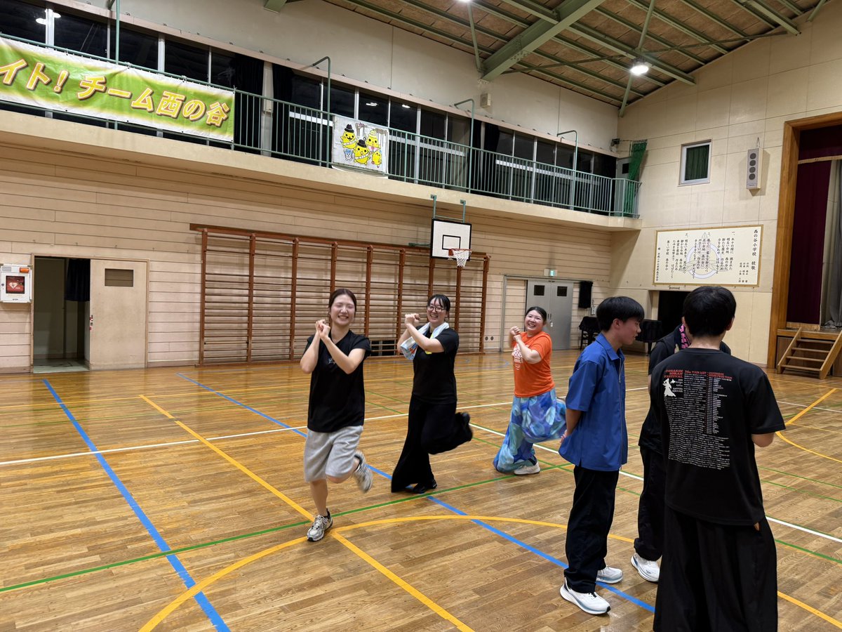 Hiragi_yosakoi's tweet photo. ⚡️7月26日⚡️

今日は少人数だったので躍り込みしてました！
角度や正しい形の確認日です！

Ps.今日のゲリラ豪雨エグすぎ🤣 https://t.co/7Vl3lVlTEu
