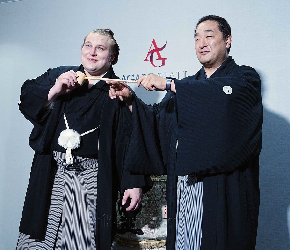 Ichiro_SUMO's tweet photo. 名古屋場所の優勝力士
【幕内】安青錦（3）
【十両】湘南乃海（初）
【幕下】旭富士【三段目】天昇山【序二段】白月狼【序ノ口】垣添

三賞受賞力士
【殊勲】藤ノ川（初）
【敢闘】熱海富士（4）琴栄峰（初）髙安（7）
【技能】安青錦（4）
https://t.co/4YpVntHGJB https://t.co/JPNTIxcHjO