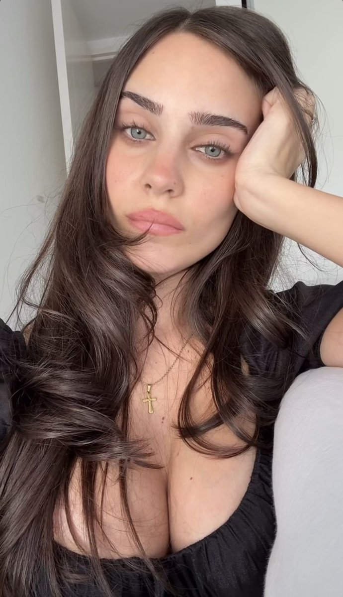 kumarark09's tweet photo. Lana RhoadesLana Rhoades

• She was born on September 6, 1996, in Chicago, Illinois, United States.
• She is 30 years old now.
• She is known for her career as an adult actress and online content creator.
• She is one of the most recognizable names in the adult entertainment. https://t.co/1K7K6CpNfc