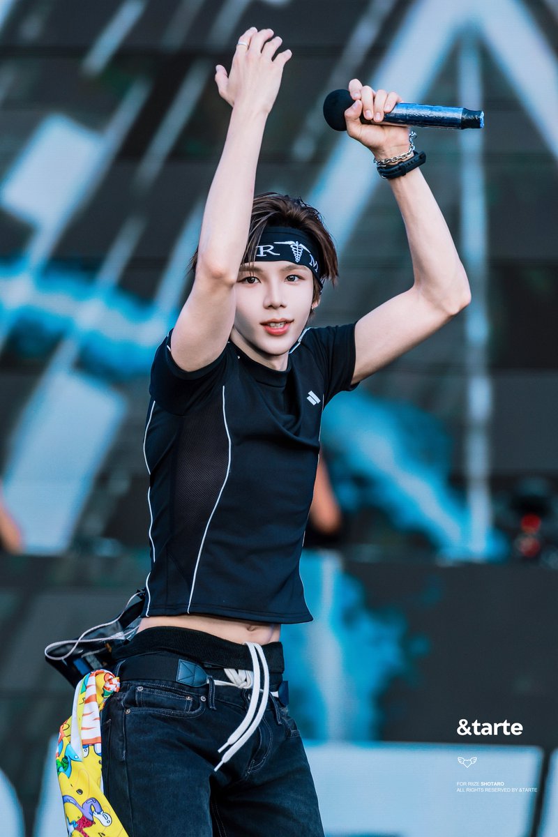taroxtarte's tweet photo. 260726 WATERBOMB

#SHOTARO #쇼타로 #将太郎 #ショウタロウ
#RIIZE #라이즈 https://t.co/nIxqFtArUG
