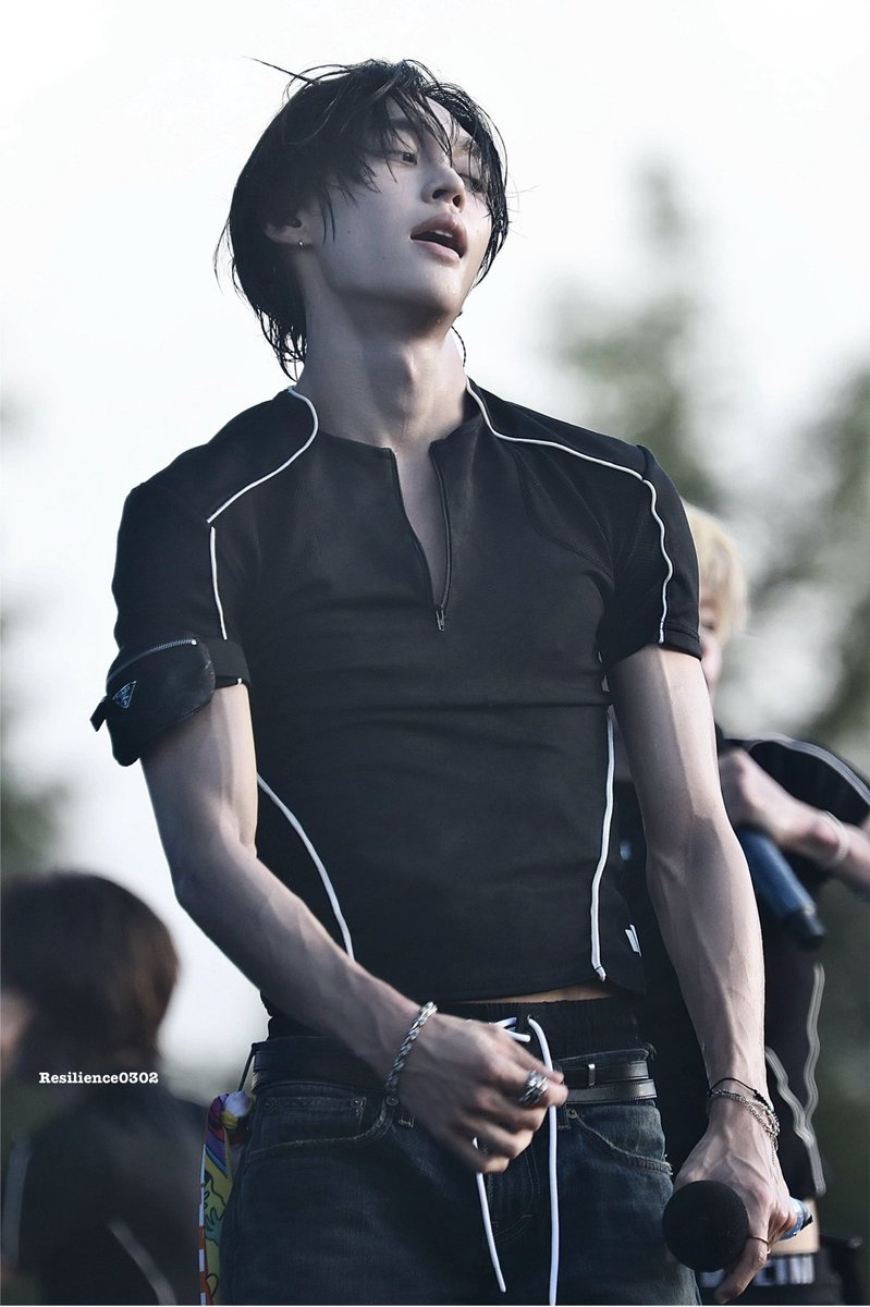 ishiteruyobabe's tweet photo. มองหน้า มองเส้นเลือด แล้วก็มองหน้ามองเส้นเลือด มองหน้า มองเส้นเลือ https://t.co/FyWc3YGW9U