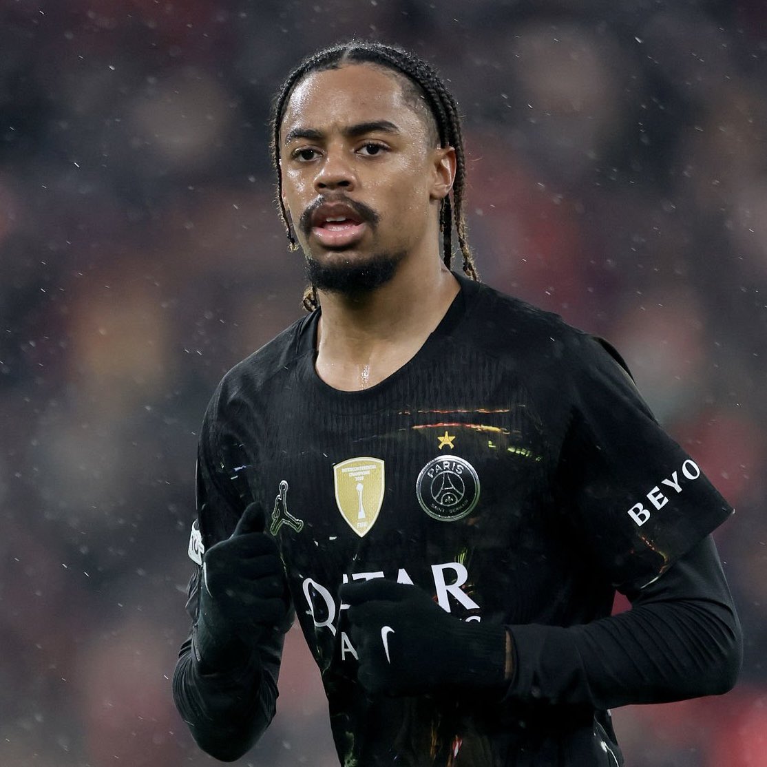 ActuFoot_'s tweet photo. 🚨 Aux côtés de Luis Campos, Nasser Al-Khelaïfi 🇶🇦 sera directement IMPLIQUÉ DANS TOUTES DISCUSSIONS pour un départ de Bradley Barcola 🇫🇷 ! 👋 

Le projet du PSG repose sur des joueurs qui souhaitent rester.

🗞️ @JacobsBen https://t.co/fXnrWqLA5n