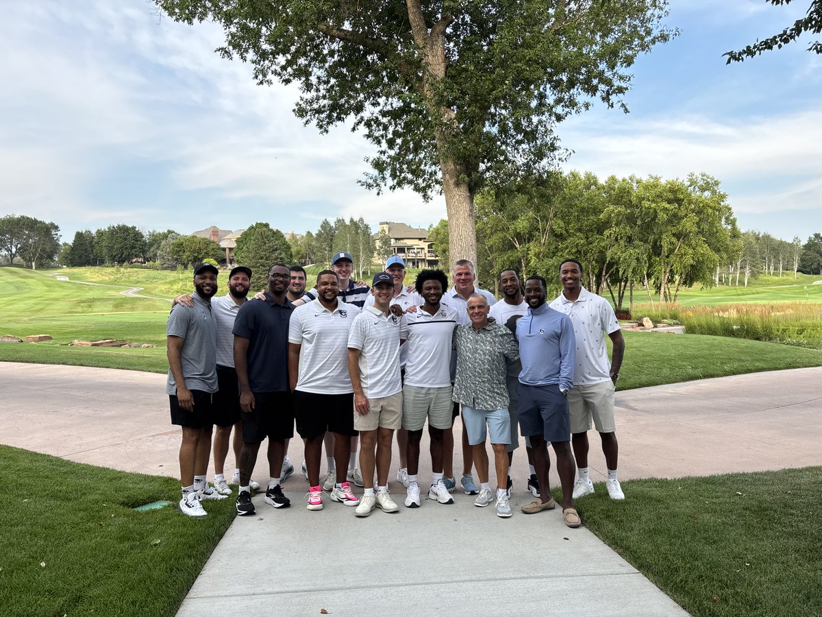 cucoachmac's tweet photo. Great to get some former Bluejays back together. Thanks to Shadow Ridge CC for hosting us!! https://t.co/zAcizJBwyF