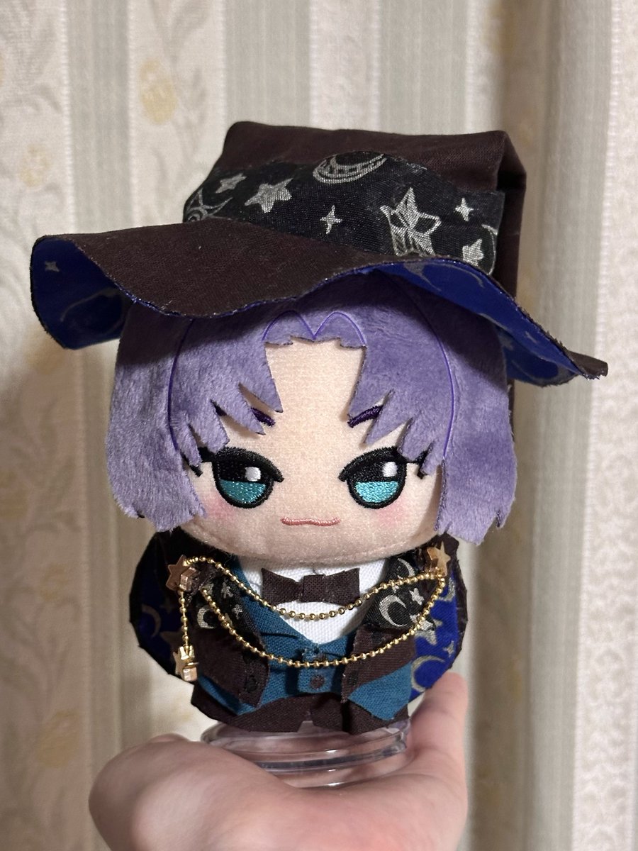 tonari_hiyory's tweet photo. ムル・ハート氏の衣装が完成しました！
一緒に植物園に行ってきます☺️💕💕

#まほやく手芸部
#まほやく_ぬい https://t.co/k25h0ivf5B