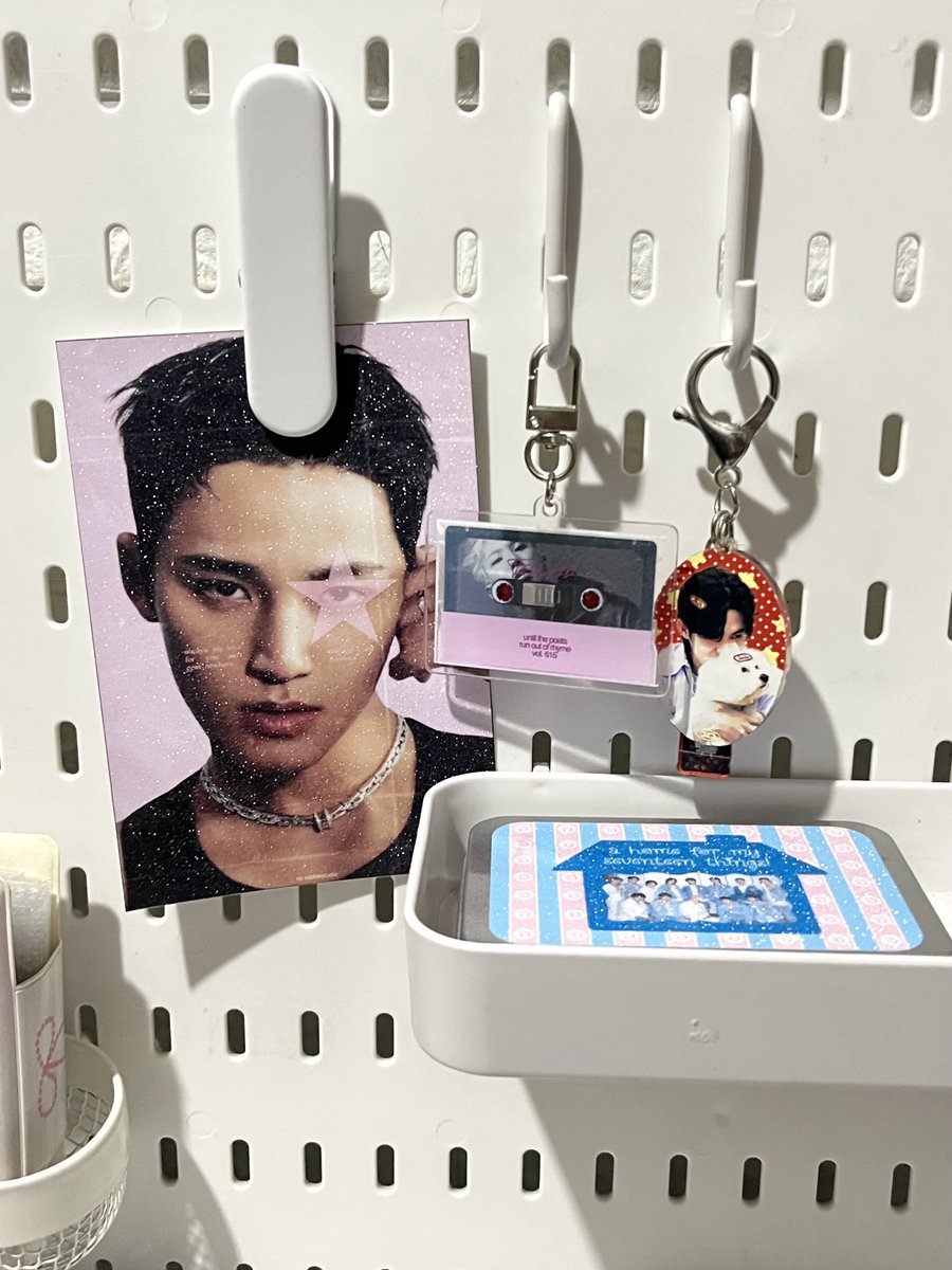 gyukcart's tweet photo. 💓💭🛋️🧁 https://t.co/Hjhf1QatIv