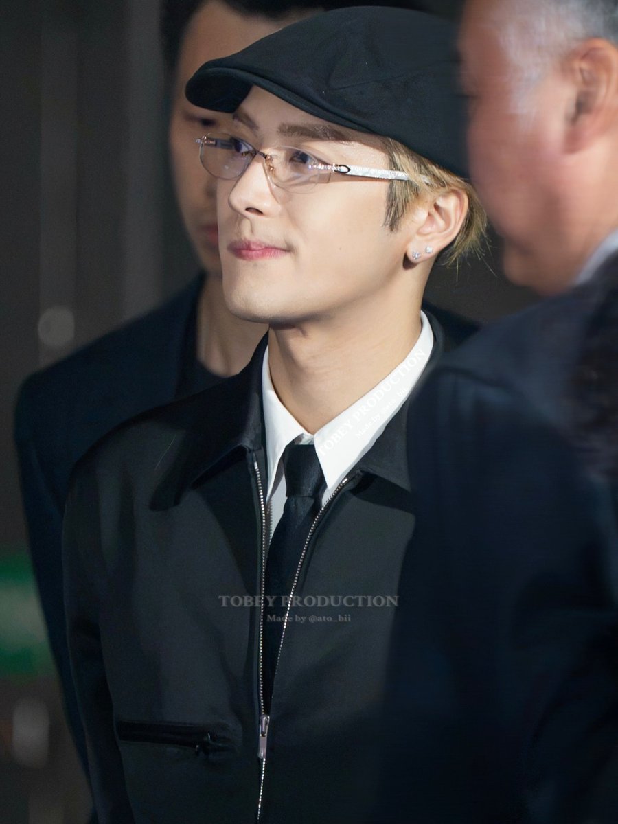field0228's tweet photo. ผู้ชายคนนี้ดูดีมีเสน่ห์ทุกอิริยาบถ

คนแรกในประวัติศาสตร์ !! “JACKSON WANG ”ได้รับแต่งตั้งเป็น Global Ambassador ทูตกีฬาฟันดาบระดับโลกคนแรก จาก สหพันธ์ฟันดาบนานาชาติ (FIE) 🤺

#JacksonWang https://t.co/iMZ65FfFZQ