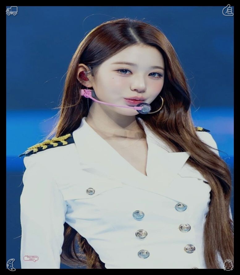 yuyutgMo's tweet photo. 🦮Always be friendly, kind, and good. 608223 "How was your day at the office?" Mia inquired, leaning in. Clara let out a sigh with a smile. "Very productive—my client gave the green light for the logo I've been developing. It felt like a huge weight off my shoulders." https://t.co/V4Nm3IOBo9