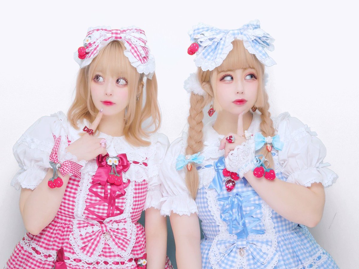 baby_pop_lolita's tweet photo. 麗ちゃまとゆらいち双子❤️🩵🍓 https://t.co/AxTRPzGKyj
