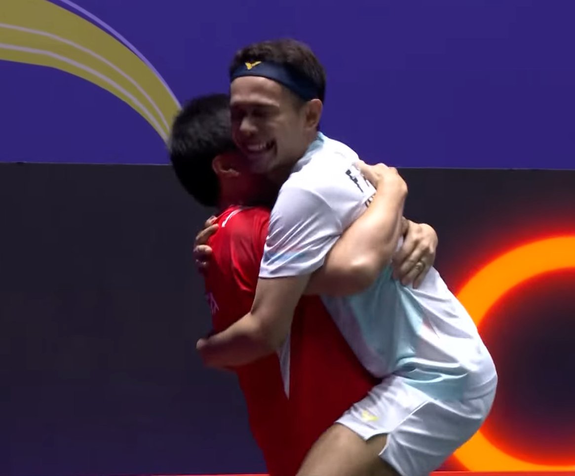 chitattooes's tweet photo. @BWFScore Ya Allah.
Indonesia, can you feel the joy????
2 exhausting weeks.
2 titles! and its S750 &amp; S1000🔥🔥🔥🔥🔥🔥
our men's doubles finally hittin' the fresh air again.
Thank you Fajar &amp; Fikri...
🇮🇩 https://t.co/D8tui1MCPf