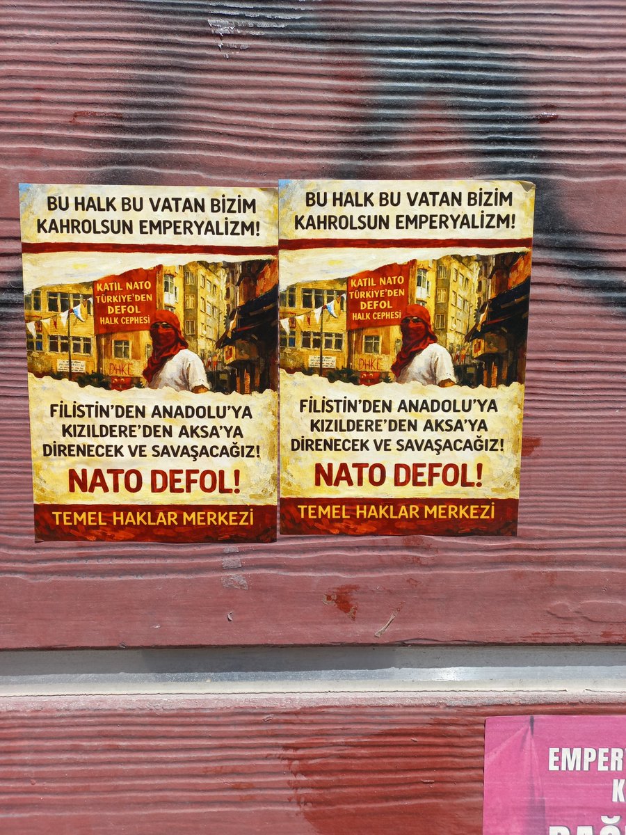 cayanbizim's tweet photo. BU MAHALLE BİZİM-ÇAYAN 
BU HALK BU VATAN BİZİM KAHROLSUN EMPERYALİZM! 100 sticker yapıldı 
@3tayadliaileler @Okmburasi @sariGazi0 @DevrimciiH6v @TemelHaklarYeni @kadikyHalkx7 https://t.co/MgUZSbq53q