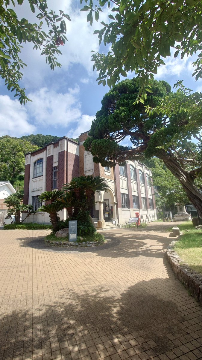 Shigetomi_Y's tweet photo. 日本の麦酒黎明期を支えた１人
龍野（兵庫）出身の
横山助次郎さん

三ツ鱗麦酒で野口正章に弟子入り⋯麦酒醸造を習得。
ウィリアムコープランドの鞄持ち⋯

後に手形麦酒、日の出麦酒を醸造🍺

龍野の大正ロマン館で
展示『発酵する記憶』
7/31まで開催しています。

助次郎麦酒（瓶）ロマン館横のクラテラスたつので発売中。

助次郎ビール | 龍野発 米糀入りクラフトビール https://t.co/uuyjKy72sC