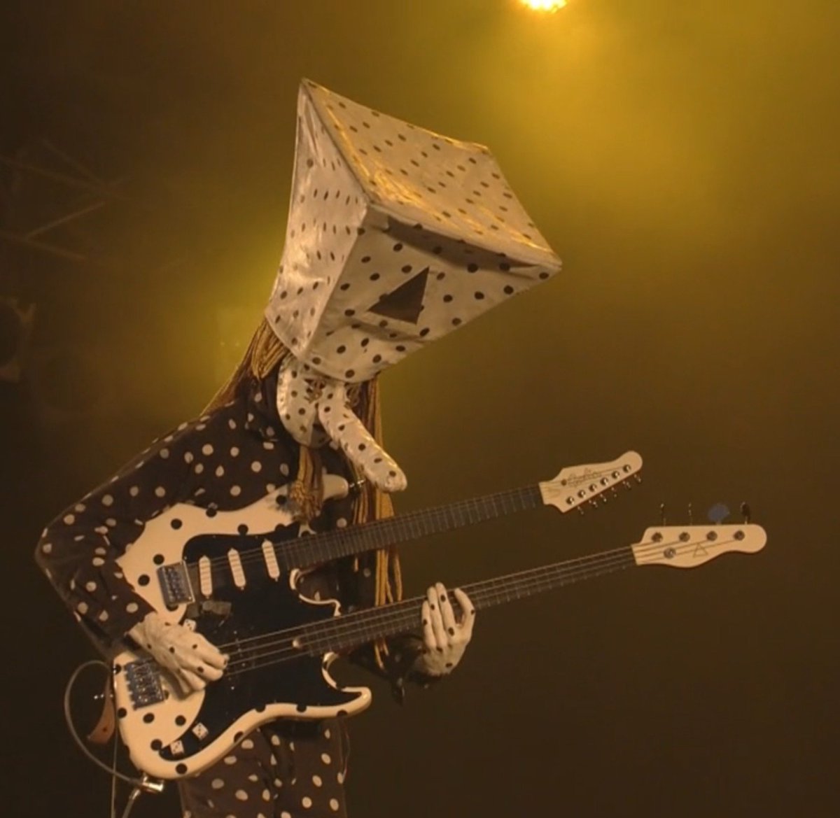 n_ogawa_'s tweet photo. Sherpaで終わったAngine de Poitrineのライブは今回最も注目していたライブでした。配信、本当にありがとう。水玉模様のポップ感と超絶技巧満載のロックンロール音楽の世界がガツンと強いカタルシスを！Fabienk、Sarniezzが聴けて最高、今夜は最高。 https://t.co/byPXozpppD