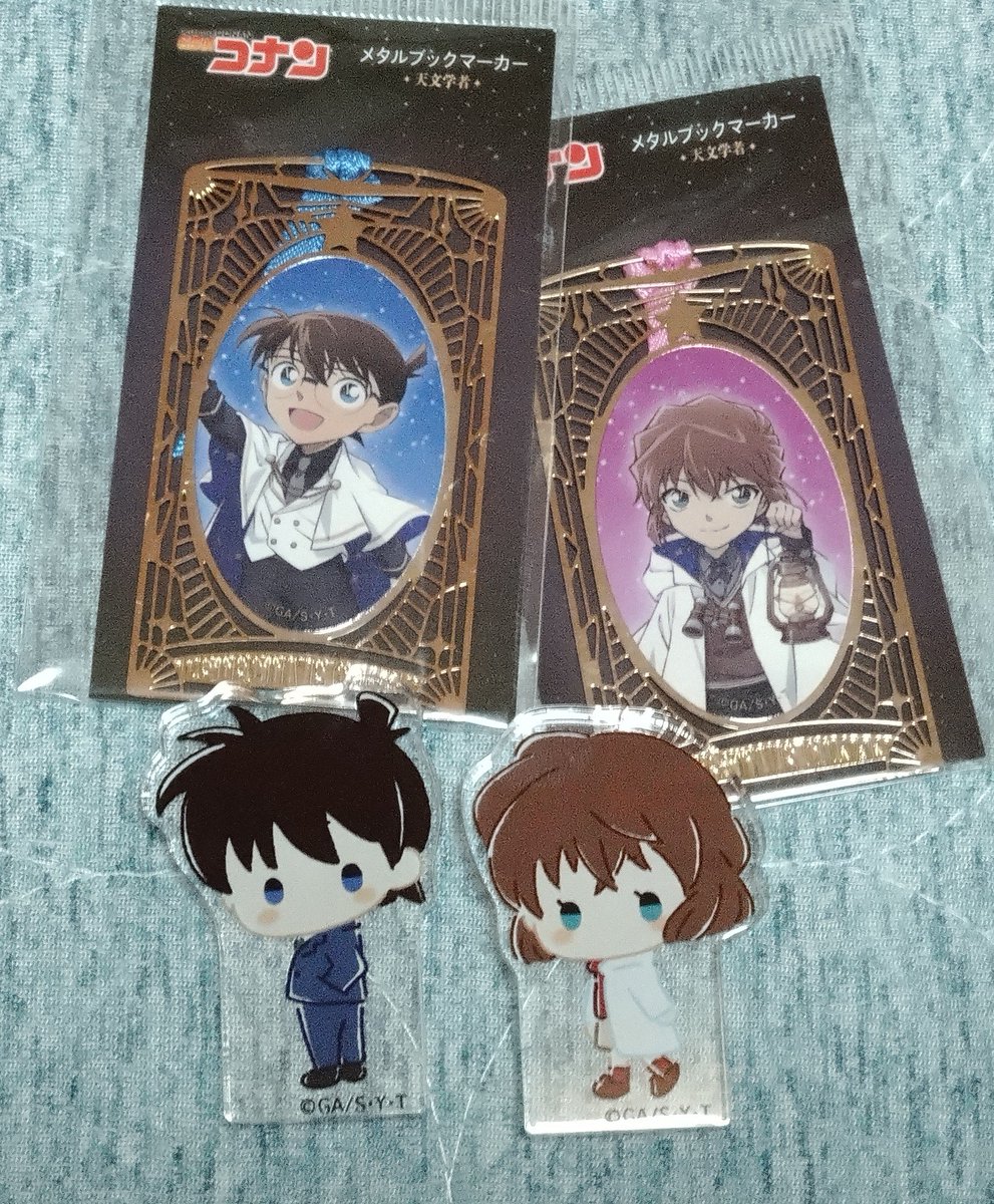 hijiri129's tweet photo. コナンプラザ行って来ました！
こっちみ！トレーディングミニアクリルブロックは神引きでテンション上がりました😤
新一くんと哀ちゃんめっかわ😍
ブックマーカーも可愛いし、ショッパーのデザインも良かったです！
来年もぜひ行きたいですね😊 https://t.co/aSjcM3IuAR