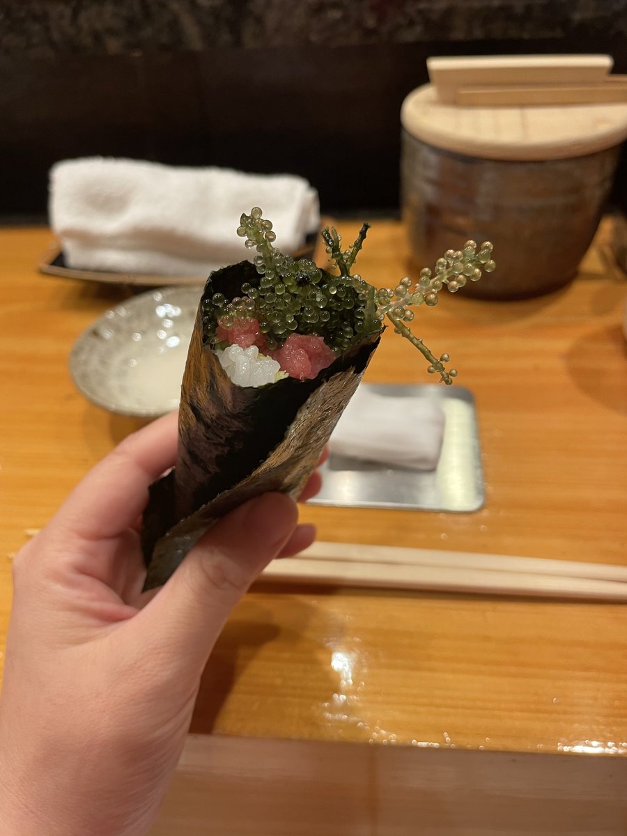 yu_umiko's tweet photo. 縁あって、天寿し行ってきた😊
個人的にはあなごと、トロと海ぶどうが最高に美味しかった✨ https://t.co/UF5YEQCSPk