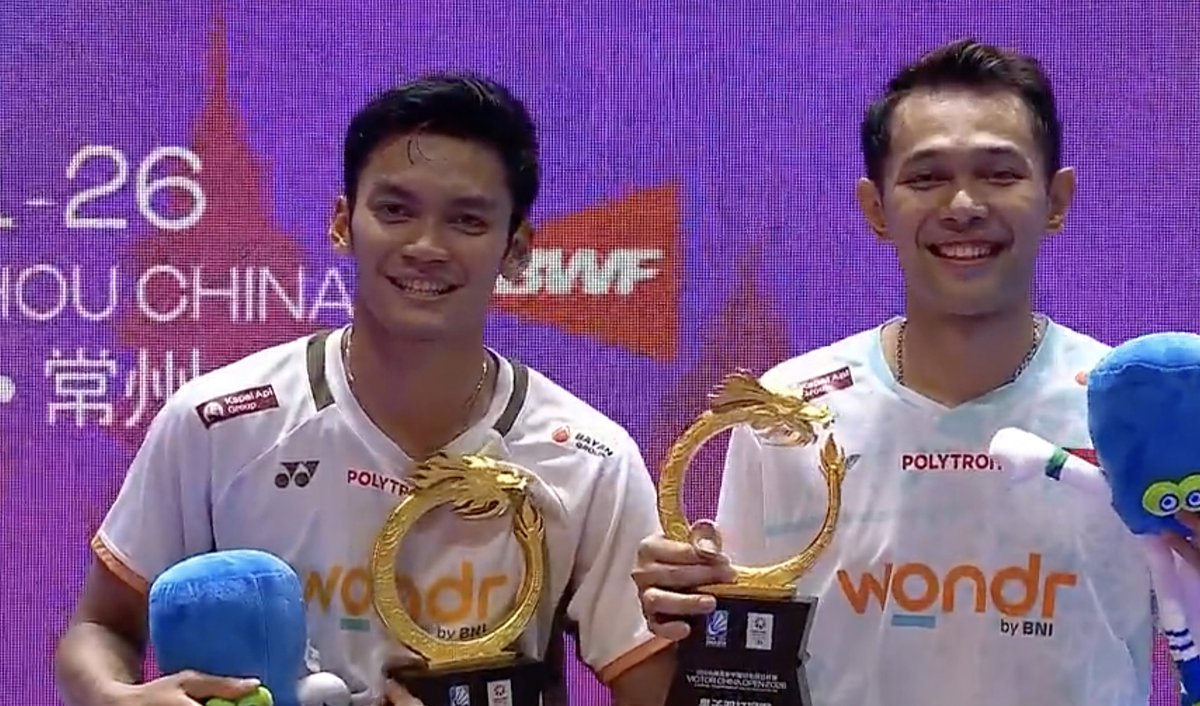ainurohman's tweet photo. 2025 dan 2026 

Tempat yang sama. Gelar yang sama. 
Dalam perjalanannya, Fajar/Fikri🇮🇩 juga mengalahkan lawan2 yg sama. 

2025: vs Liang/Wang🇨🇳 di SF, Kim/Seo🇰🇷 di QF 
2026: vs Liang/Wang🇨🇳 di SF, Kim/Seo🇰🇷 di FINAL https://t.co/iw6uWrznRp