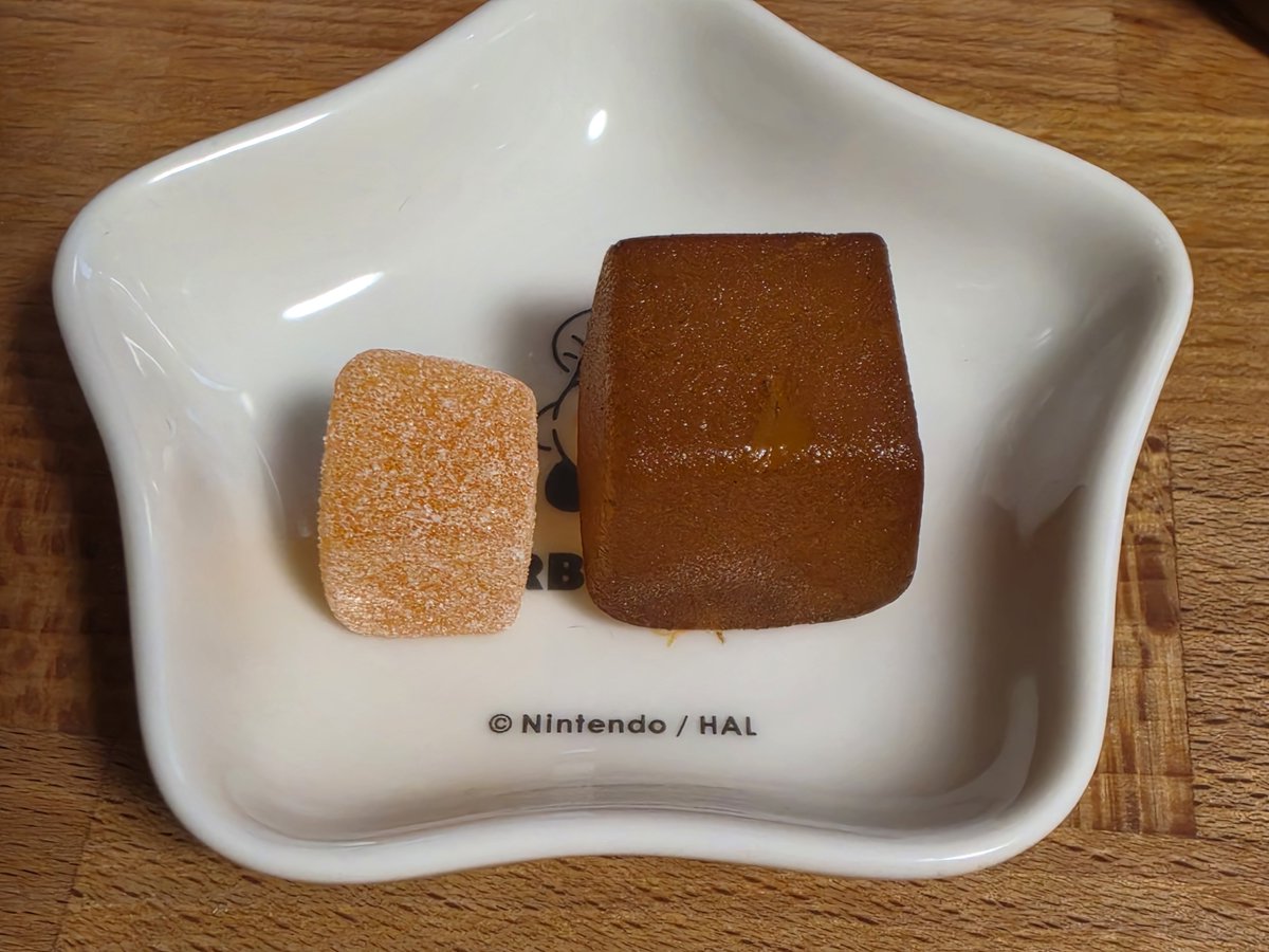 uzukirin's tweet photo. タフグミを6日くらいペプシに漬けたらめっちゃデカくなって箸で切れるくらいやわらかくなって味なくなった https://t.co/nidInKHC6w