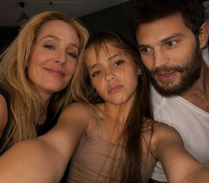 LilithGibStan's tweet photo. Mi nueva familia @LiamStanWhite @GillyGibsonRP https://t.co/xZBNLfVo6F