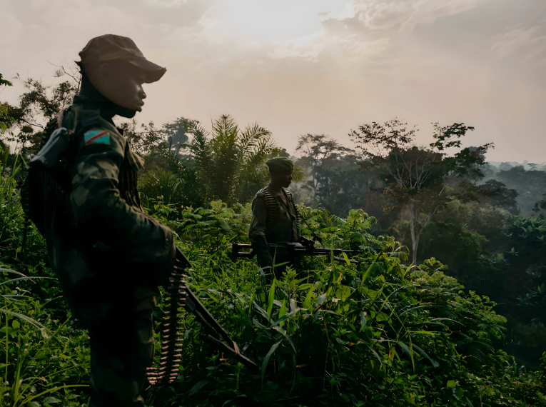 Newsupdateer's tweet photo. Le mouvement d'autodéfense #VDPwazalendo, soutenu par Les forces armées de la République Démocratique du Congo #FARDC, a délogé et repris le village #Kiseke des mains de #Twirwaneho et #RDFM23, et avance vers #Kipupu dans le territoire de Mwenga dans le secteur Itombwe. https://t.co/WZLP1nQUTm