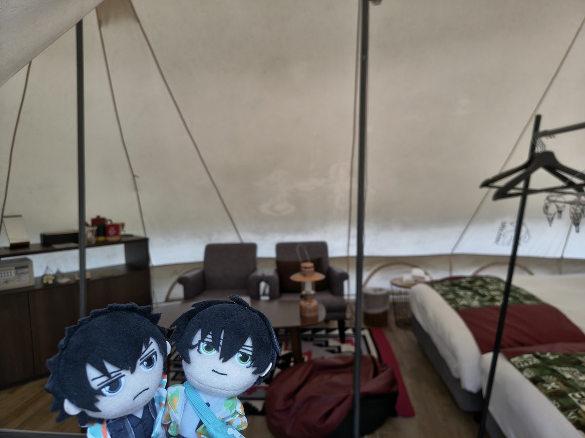 satsuki_swrb's tweet photo. 日本のハワイでChillタイムを満喫する狡宜ぬいズ🌋🌴🌊🌺🌈 https://t.co/Ve8b7epgE5
