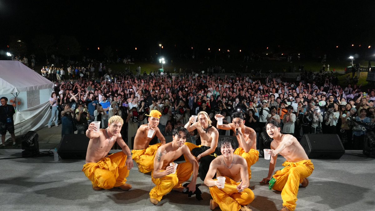 _ragpound_'s tweet photo. 2026.7.25
牛久市で開催された
【第42回うしくかっぱ祭り】
#ラグパン で参加させていただきました！

レモンサワー屋台から始まり
レモンサワーの歌で終わる
レモンだらけの夏の始まりでした🍋

初披露した新曲は
『Y.L.S.S. - RP ver.』
7/30に緊急リリースされます🦺🍋
早くみんなに聞いて欲しい💥

#うしくかっぱ祭り #レモンサワーニキ #YLSS #LDH