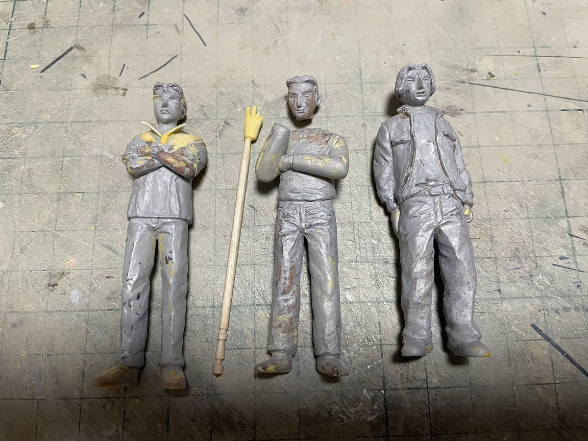 mk_zzr's tweet photo. 何故か頭文字Dのフィギュアをスクラッチしてます。
似てなくはないが、微妙に違うような気もする。難しい。 https://t.co/xFvLYmkXjT