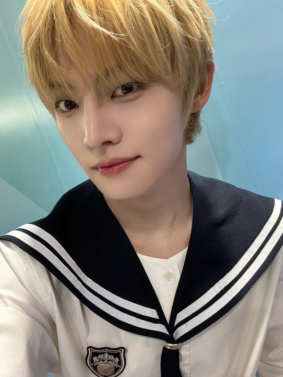 CYE_MEMBERS7's tweet photo. 좋은 밤 보내!

#전민욱 #JEONMINWOOK 
#CLOSEYOUREYES #클로즈유어아이즈
#CYE #클유아 https://t.co/sg9sykxnyy
