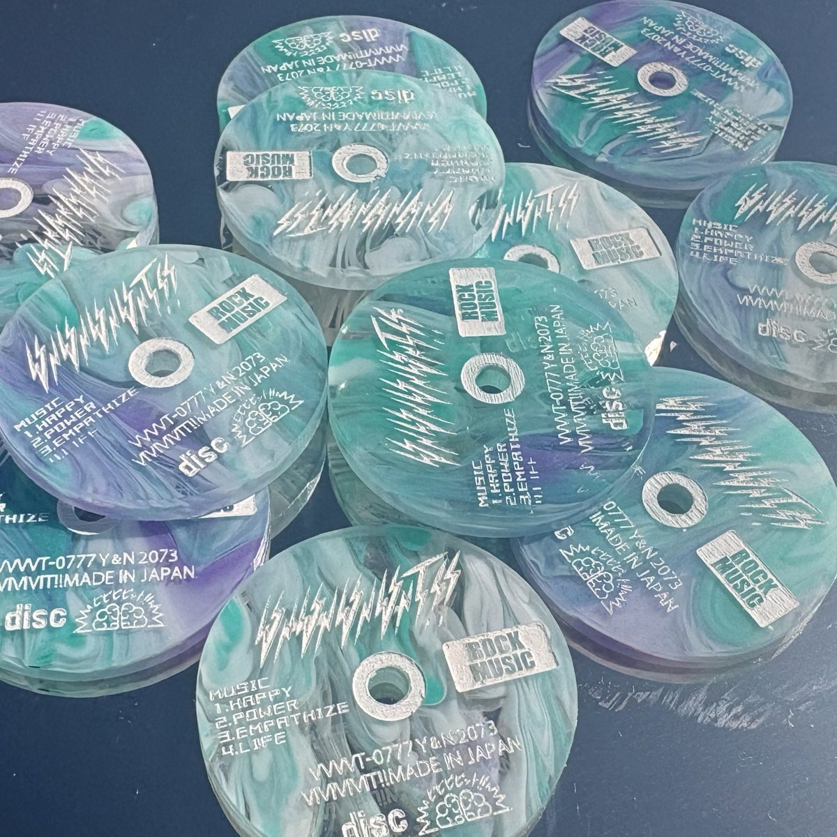 ＊ ❤︎びびさん専用❤︎ ＊ 💿も作った‼️夏歌入ってそう🌻🤤🎶