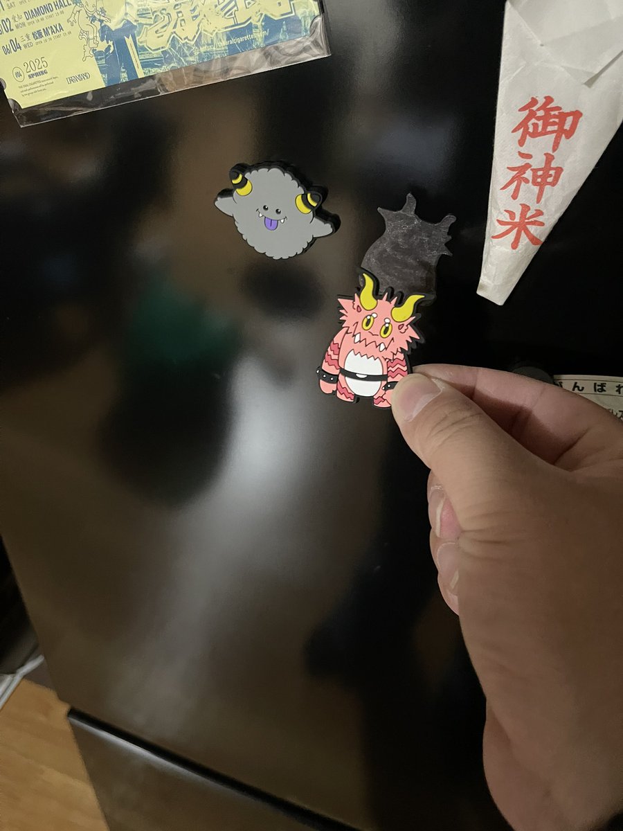 chakura0901's tweet photo. 裏返しで床に落ちてたからGかと思った https://t.co/ByKXCoChgy