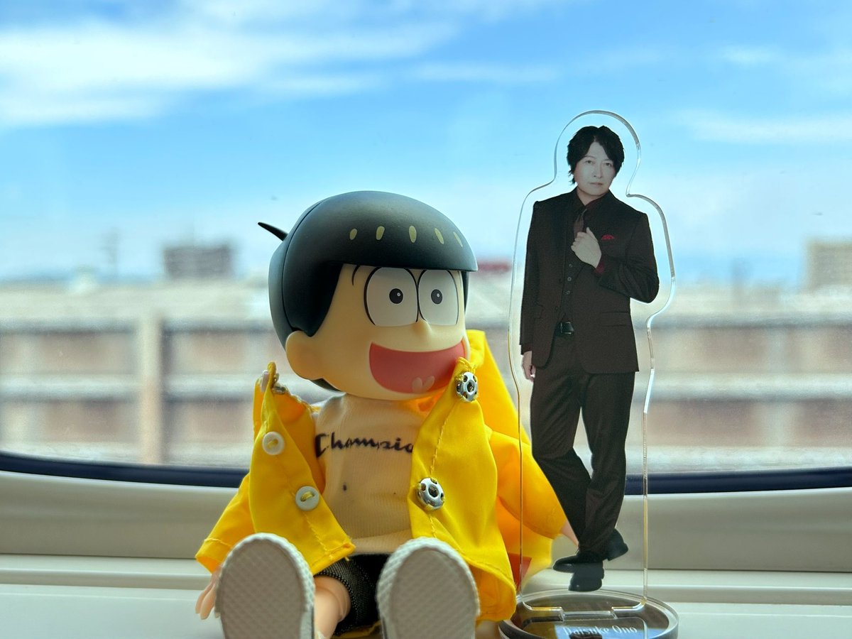 nendo_lov's tweet photo. 저번 신칸센에 엘빈 세바스찬 데리고 갔어서
이번에 쥬시만 델꾸와 
후지산이랑 예쁘게 찍어주려했는데

역광빔+날씨흐림으로 후지산 못봄 이슈로
사진 못건진게 슬퍼..

만약 다음에 타게되면
쥬시야 너 꼭 다시 데려와서 예쁘게 찍어줄게😭 https://t.co/rhKvjMPqmL