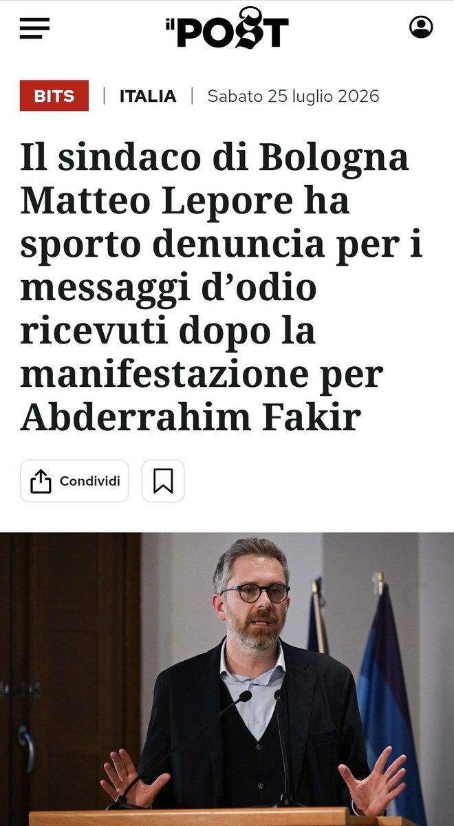 EsercitoCrucian's tweet photo. Mette i poliziotti al pubblico ludibrio, poi va piangere da loro.

Semplicemente Leporemmerda. https://t.co/vuxNXYCHbx