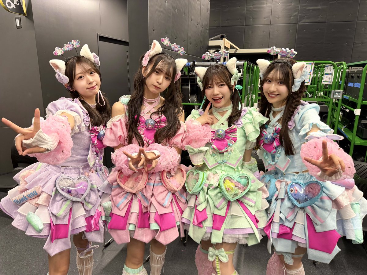 tws_staff's tweet photo. 『10年目記念で有明に引っ越しだよ！六本木アイドルフェスティバル2026』
2日間、ありがとうございました！🐱💚💜🩵🩷
RIFラストはDREAM STAGEに出演させていただきました！🎤✨

わーすたは2027年2月14日(日)に
本日出演させていただいたSGC HALL ARIAKEにて
ラストライブを開催します🎀
その前に「わーすたラストツアー2026 (仮)」を開催いたしますので
是非チェックしてください👀✨
🔗https://t.co/kXEQEcWenO

#わーすたセトリ
＜DREAM STAGE＞
M1 最上級ぱらどっくす
M2 Just be yourself
M3 わったらいふ！
M4 いぬねこ。青春真っ盛り
M5 遮二無二 生きる！
M6 清濁あわせていただくにゃー
M7 KIRA KIRA ホログラム

#わーすた #wasuta #RIF2026