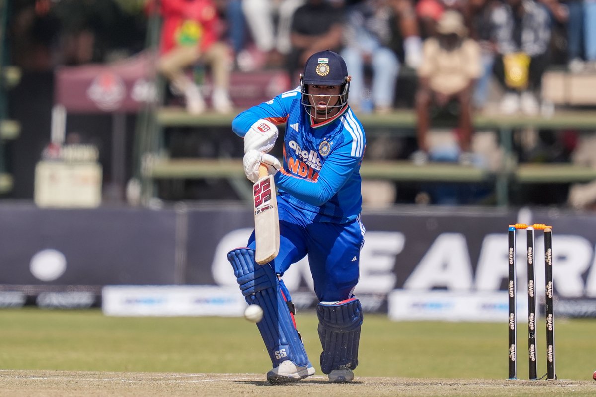 BCCI's tweet photo. The 1️⃣5️⃣-year-old keeps going in style 💪

Vaibhav Sooryavanshi is joined by Captain Shreyas Iyer in the middle with #TeamIndia 129/2 after 14 overs 👌

Updates ▶️ https://t.co/oApMpI6eRc

#ZIMvIND | @ShreyasIyer15 https://t.co/fubxCUYunL