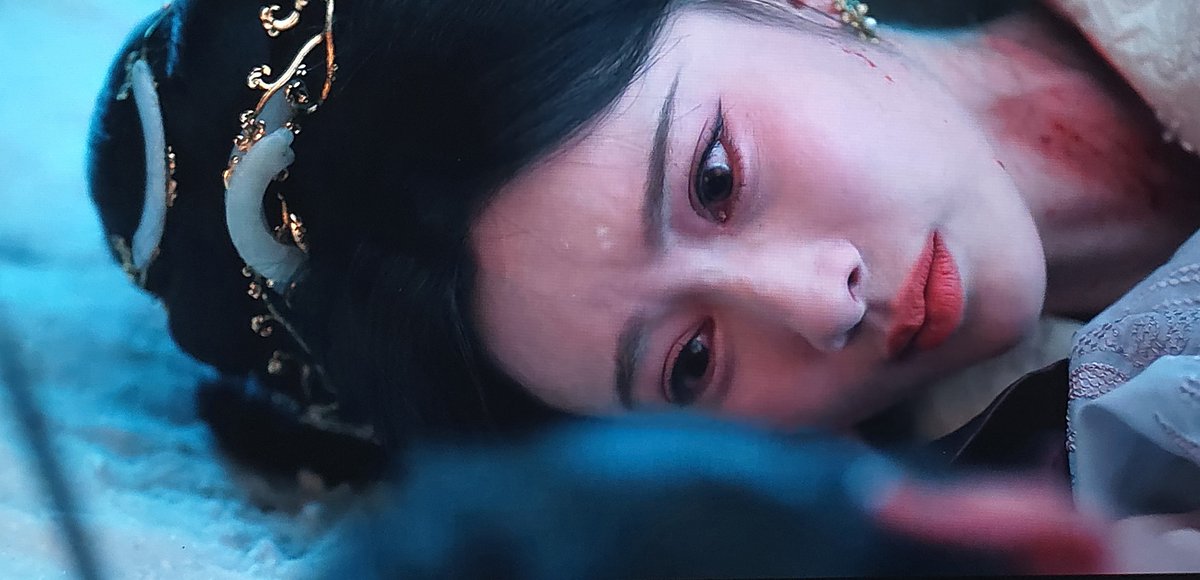 allyiqian's tweet photo. Episode 32 has made me such a crying mess. It hurts ahhhhhh.😭💔 What the heck, I can't do this- #BlossomsOfPower #Heyu #MengZiyi https://t.co/kiJ9vfj8XX