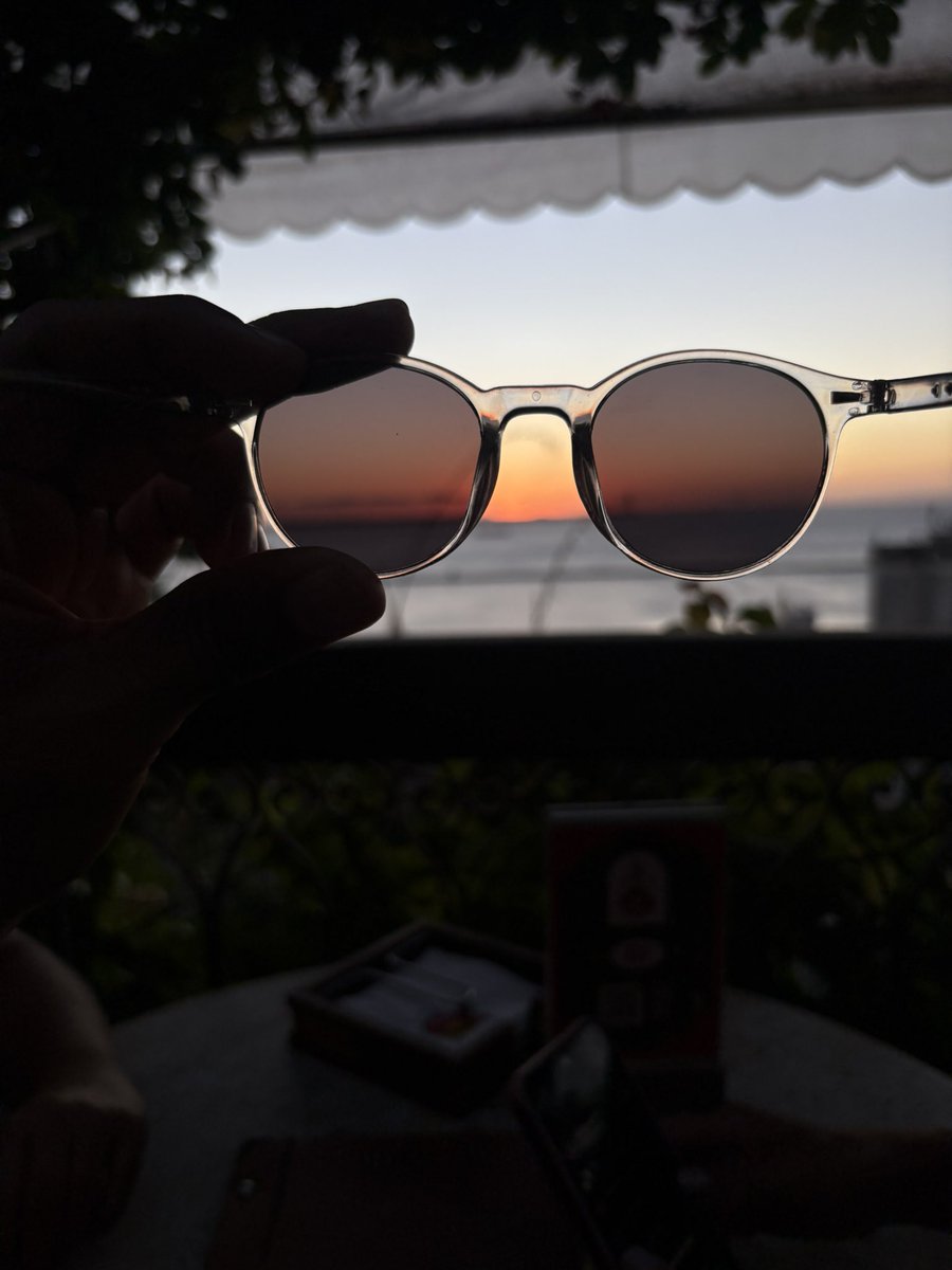 LeoSoaresIS's tweet photo. dia de luz, festa de sol  
☀️🫶🏾 https://t.co/4GwOqwROmz