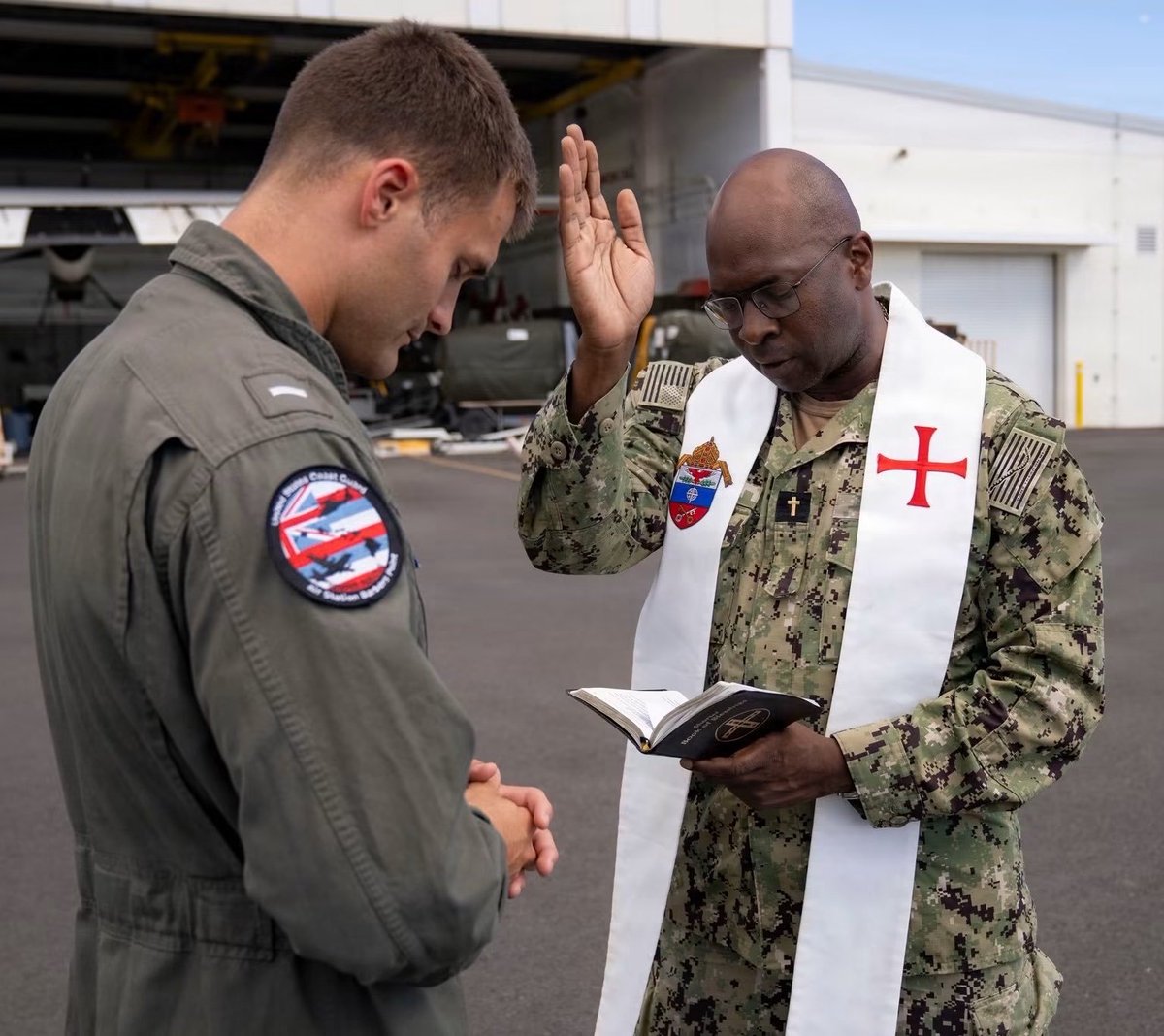 FrUgochukwu's tweet photo. When your vocation is to save souls, and your profession is to defend lives. Priest and soldier - two uniforms, one life of service.

Photo credit: US Navy Chaplain Corps https://t.co/i6WghzPRqj