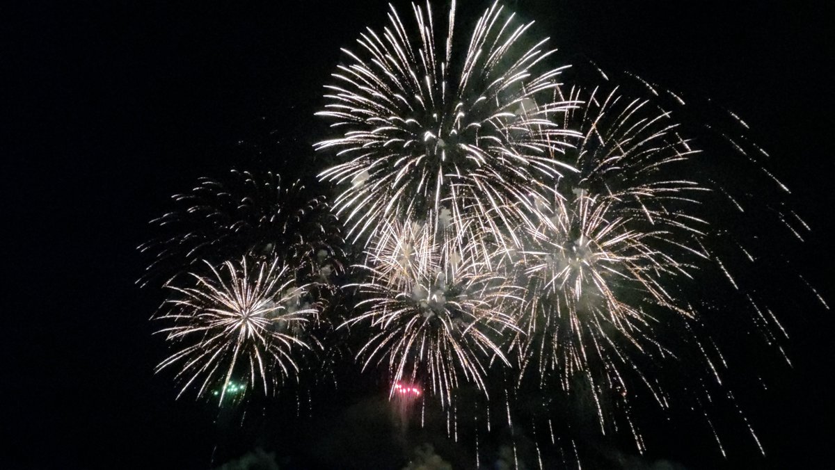 is13dis's tweet photo. 最後の花火神だった
来年も行くか... https://t.co/9nYFCWYRGY