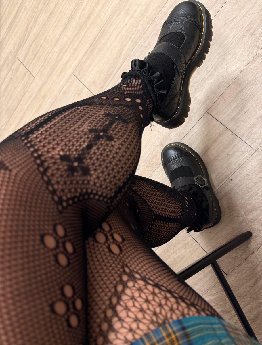 FindommeAsh's tweet photo. Like this if you would sign me into your will and let me stomp you to death. #Findom #findom #Femdom #femdom #Paypig #paypig #Feet #feet #BDSM #bdsm #Goth #goth #Girl #girl #Hot #hot #Worship #worship #Boots #boots #Goddess #goddess #Mistress #mistress #Slave #slave https://t.co/4r3I4Jwa9q