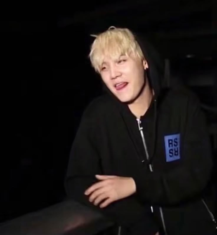 Seokjinluver_'s tweet photo. makes sense why there are some of the most nastiest thirst tweets about yoongi https://t.co/bRb4PRbAbC