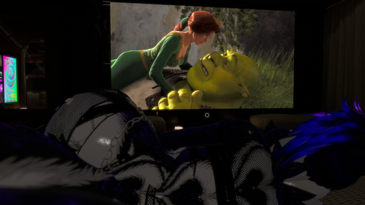 Octavia_vr's tweet photo. Watch shrek with me? 🖤���
#vrchat #furry #nsfw https://t.co/L9IpjOKQ4K