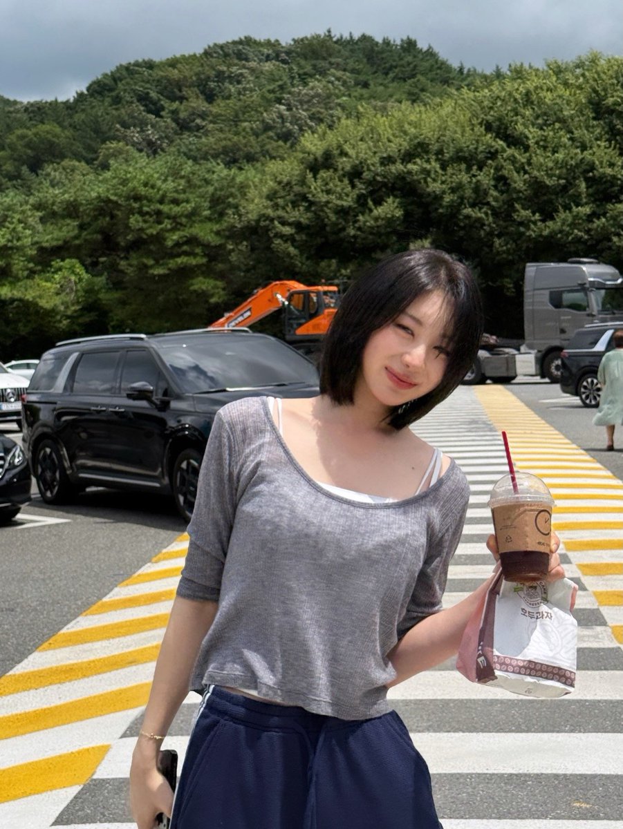 LCYISHERE's tweet photo. [📸] 260726 LEE CHAEYEON Instagram Update 
🔗https://t.co/9yGQC5K42z
🎵 BTS - Euphoria 
#이채연 #LEECHAEYEON 
#イチェヨン @official_LCY https://t.co/dJC144H9cx