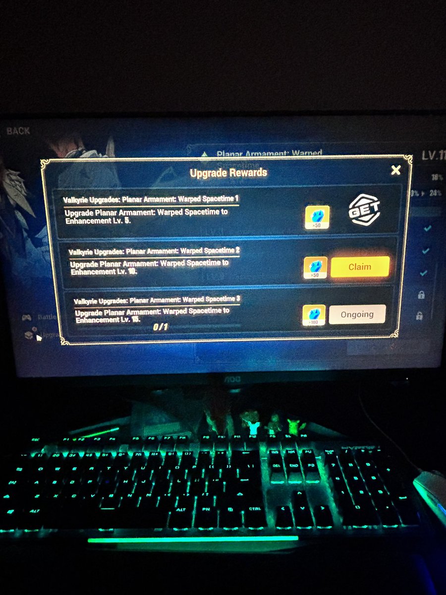 neffermary's tweet photo. fazendo uma coisa que pensei q nunca ia fazer: farmando uma a uma as gemas de lvl das valk no ER pela arma da Seele 😭💔 https://t.co/H10DmKfuJM