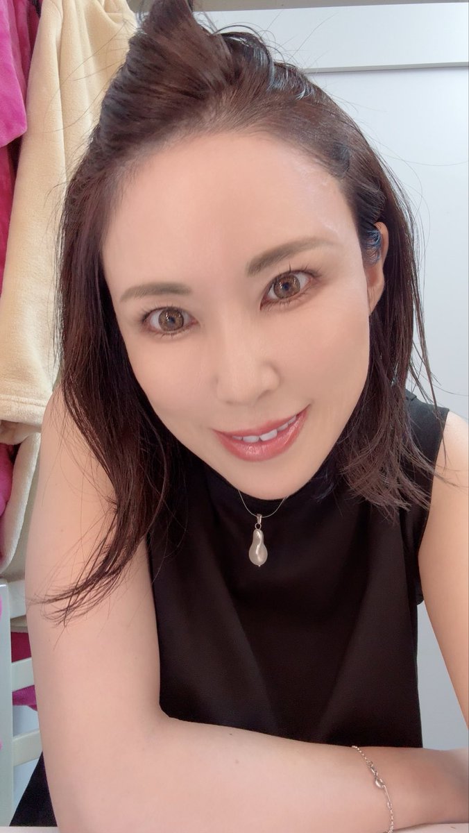 mizun0yuka's tweet photo. 本日も撮影会ありがとうございました😊
今日は1番遠い方で名古屋からいらして下さいました🙏

来月のスタジオまさお撮影会🐻
🌟8月30日（日）📝

また来月宜しくお願いします💕 https://t.co/ELZq7jiNwq