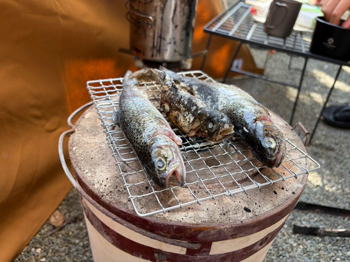 uSer01H's tweet photo. これをこうしてこう
美味かったァ https://t.co/j8KBQK5xGk