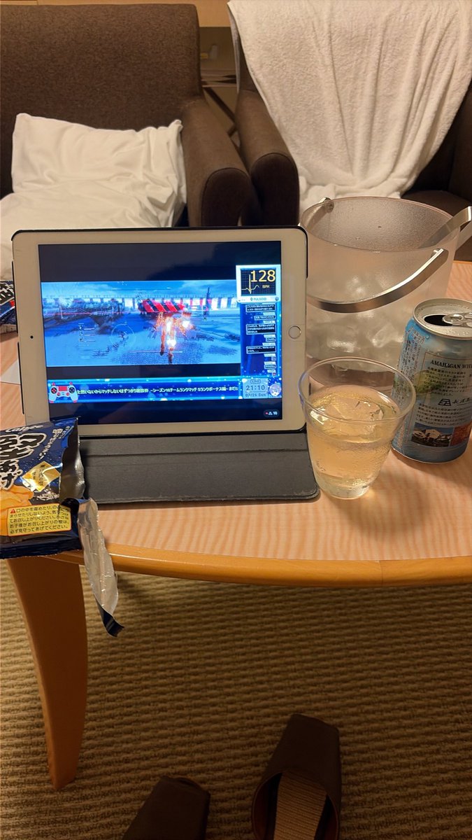 Osanss213's tweet photo. 優雅にmkさんのチムラン観てる https://t.co/axlgdy7hHW